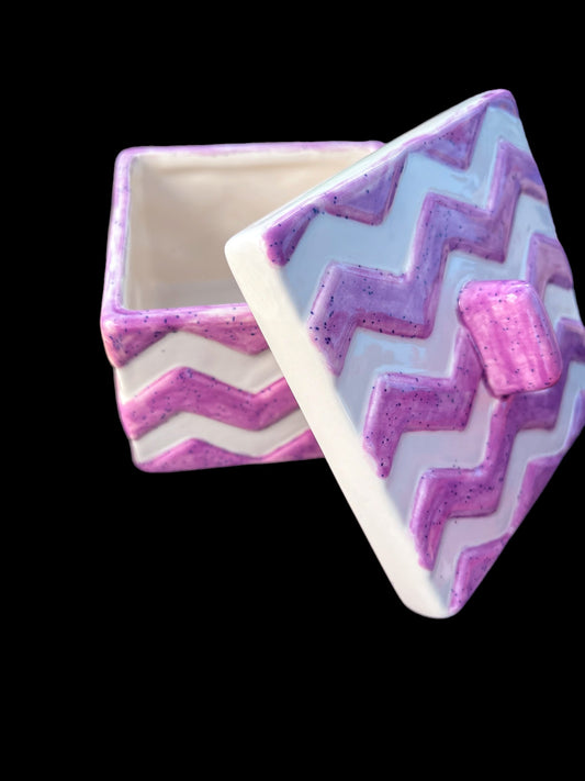Chevron box